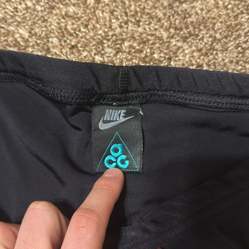 NIKE ACG Cycling/Compression Shorts M/L - Picture 2 of 5